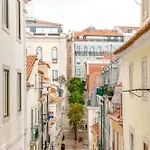 A1 Fully Renovated! Very In Bica With Ac * Lisboa