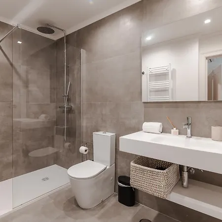 Lägenhet A1 Fully Renovated! Very In Bica With Ac