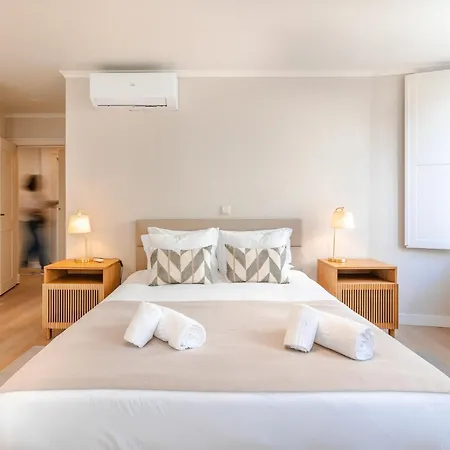 A1 Fully Renovated! Very In Bica With Ac Appartamento *