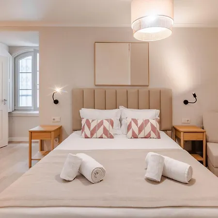 A1 Fully Renovated! Very In Bica With Ac Appartamento *