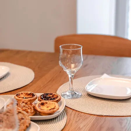 A1 Fully Renovated! Very In Bica With Ac Appartamento