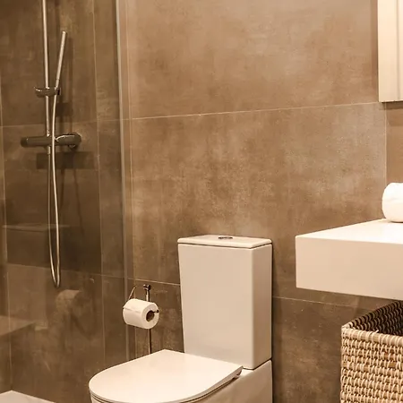 Appartamento A1 Fully Renovated! Very In Bica With Ac Lisbona